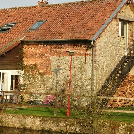 Ferienwohnung Le Pigeonnier Rousies Exterior foto